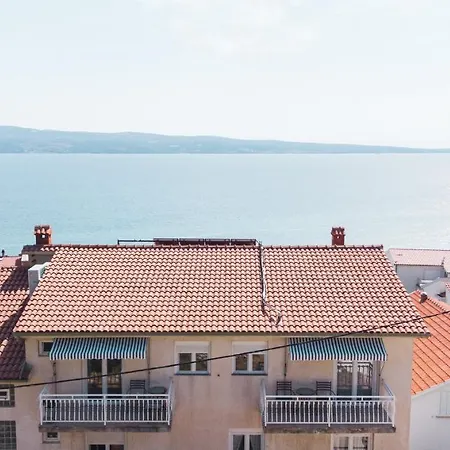 Sea And Mountain View Apartments Duce Exterior photo