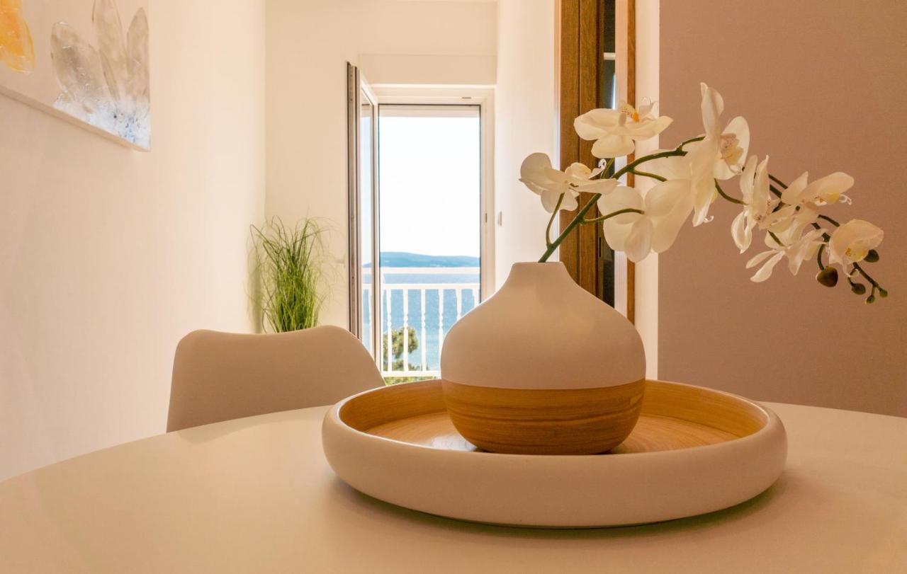 Sea And Mountain View Apartment